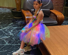 Charger l'image dans la galerie, đ Robe Licorne Lumineuse â Ădition Féérique de NoĂ«l âš