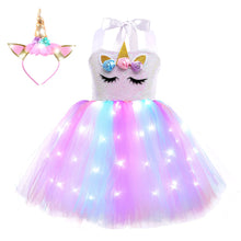 Charger l'image dans la galerie, đ Robe Licorne Lumineuse â Ădition Féérique de NoĂ«l âš